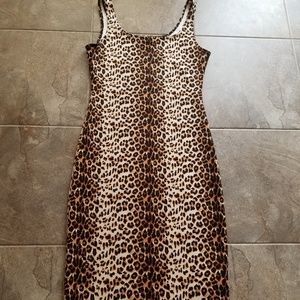 Leopard dress size M never worn